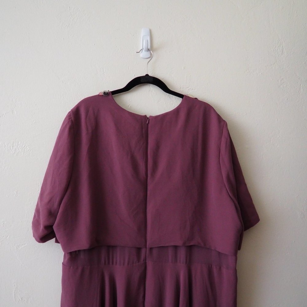 Asos Curve Midi Dress w/ 3D Embellished Neckline sz US 24 - Picture 9 of 9